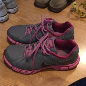 Nike Downshifter 5. Size 6.5